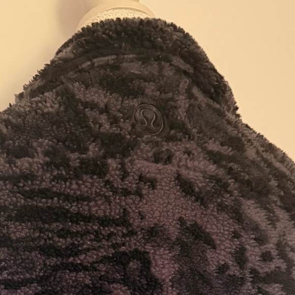 lululemon athletica Charcoal Teddy Jacket - Picture 10 of 10